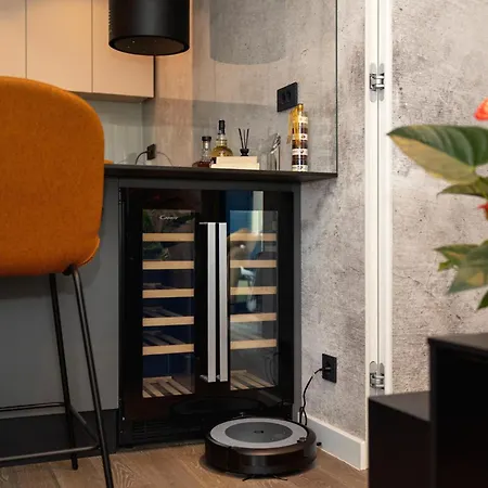 Seaside Escape سبليت