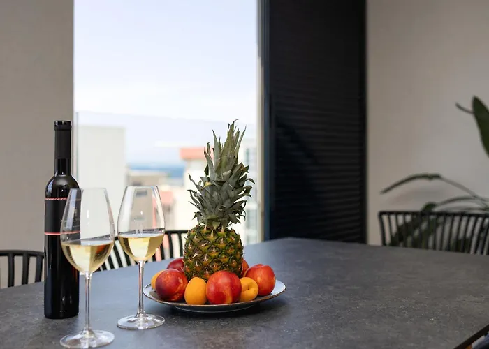 Apartment Seaside Escape Split