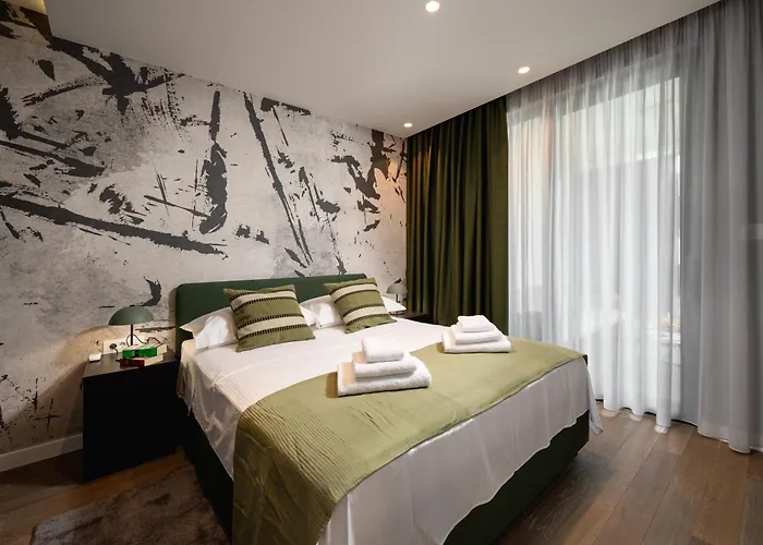 Apartment Seaside Escape Split